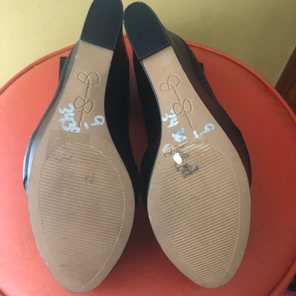Shoes - Picture 4 of 4